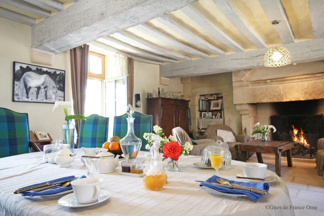 Guest house Manoir De Coulandon 2*